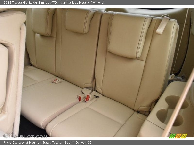 Alumina Jade Metallic / Almond 2018 Toyota Highlander Limited AWD
