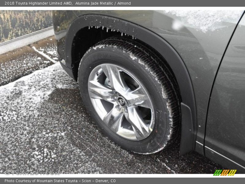 Alumina Jade Metallic / Almond 2018 Toyota Highlander Limited AWD