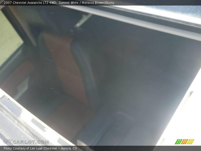 Summit White / Morocco Brown/Ebony 2007 Chevrolet Avalanche LTZ 4WD