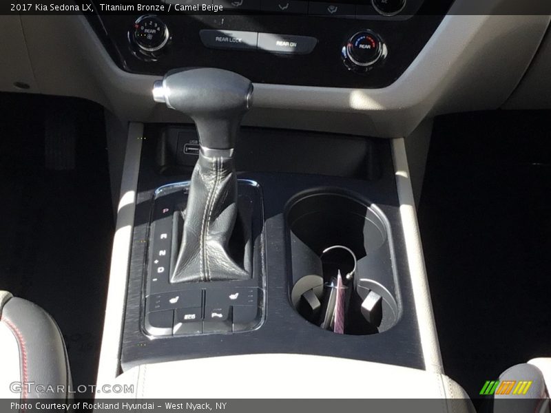 Titanium Bronze / Camel Beige 2017 Kia Sedona LX