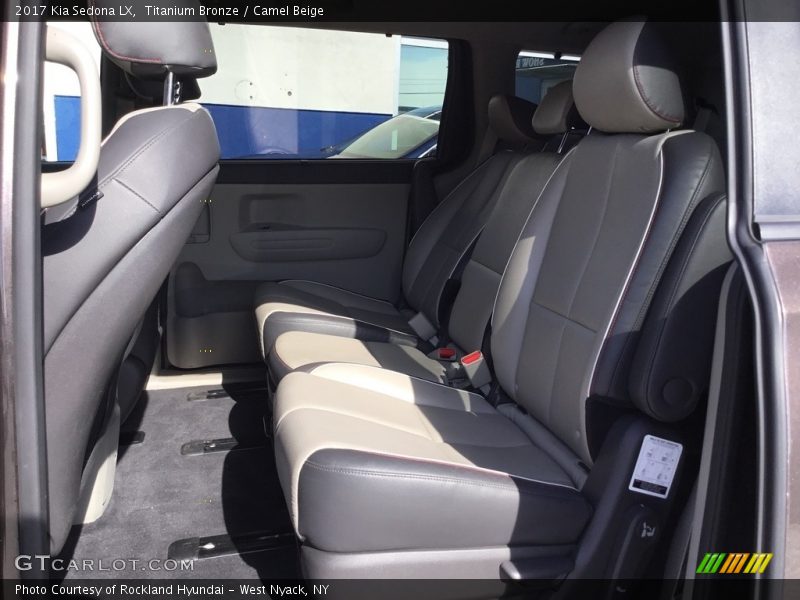 Titanium Bronze / Camel Beige 2017 Kia Sedona LX