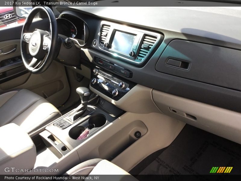Titanium Bronze / Camel Beige 2017 Kia Sedona LX