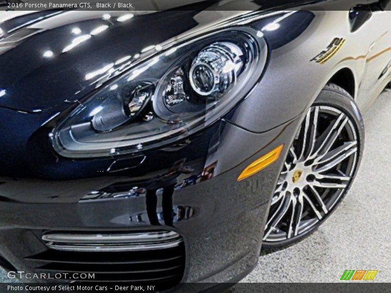 Black / Black 2016 Porsche Panamera GTS