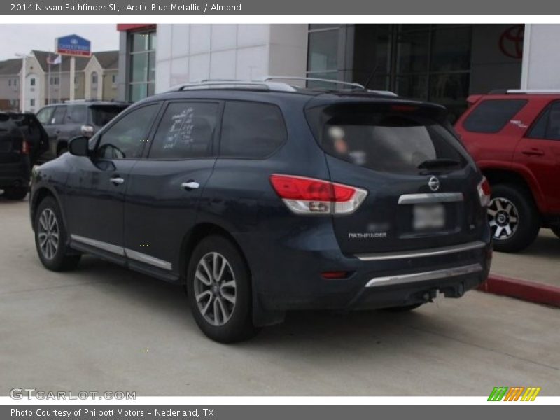 Arctic Blue Metallic / Almond 2014 Nissan Pathfinder SL