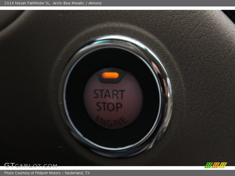 Arctic Blue Metallic / Almond 2014 Nissan Pathfinder SL