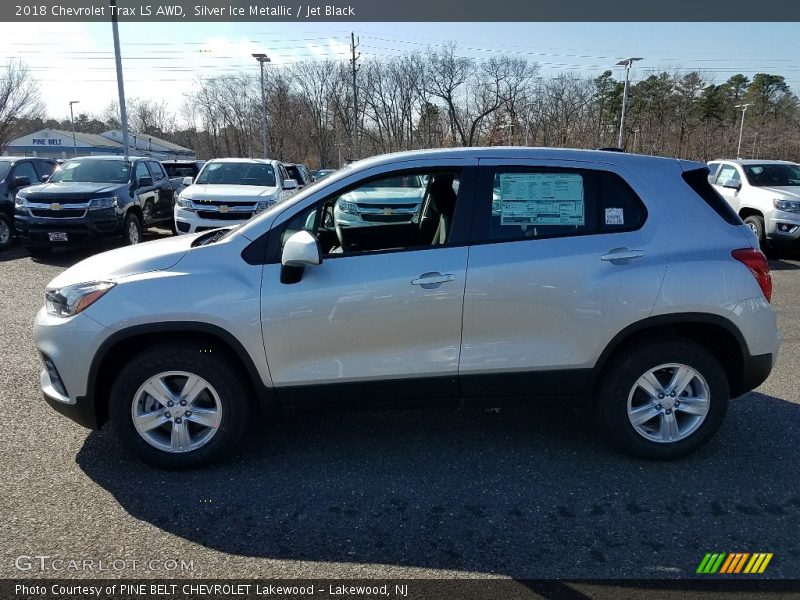 Silver Ice Metallic / Jet Black 2018 Chevrolet Trax LS AWD