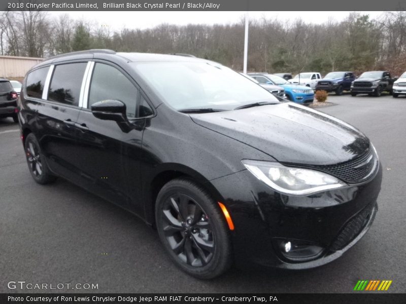 Brilliant Black Crystal Pearl / Black/Alloy 2018 Chrysler Pacifica Limited