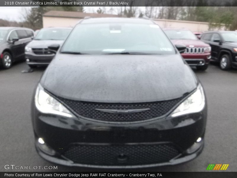 Brilliant Black Crystal Pearl / Black/Alloy 2018 Chrysler Pacifica Limited