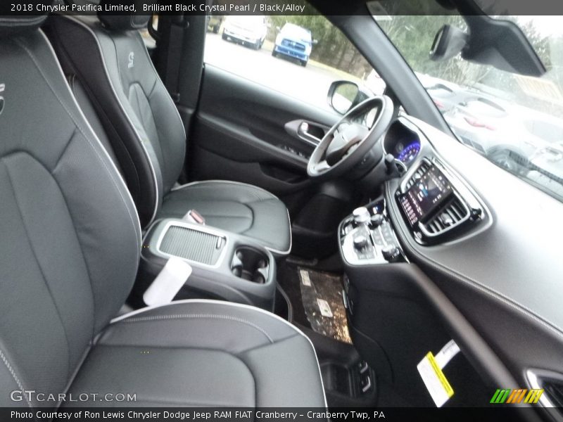 Brilliant Black Crystal Pearl / Black/Alloy 2018 Chrysler Pacifica Limited