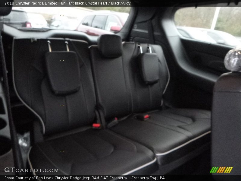 Brilliant Black Crystal Pearl / Black/Alloy 2018 Chrysler Pacifica Limited