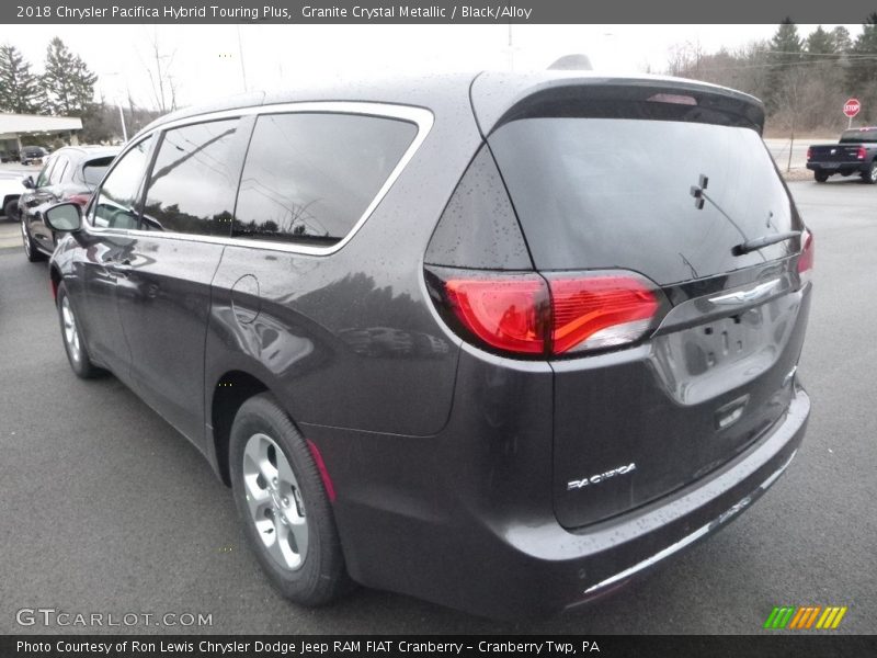 Granite Crystal Metallic / Black/Alloy 2018 Chrysler Pacifica Hybrid Touring Plus