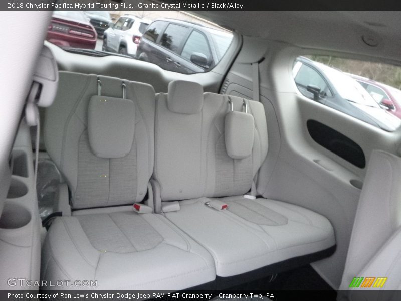 Granite Crystal Metallic / Black/Alloy 2018 Chrysler Pacifica Hybrid Touring Plus