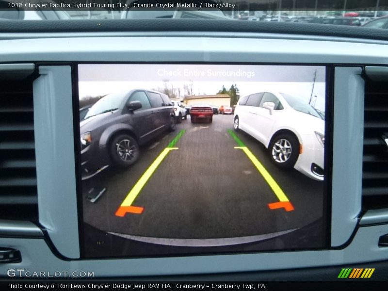 Granite Crystal Metallic / Black/Alloy 2018 Chrysler Pacifica Hybrid Touring Plus
