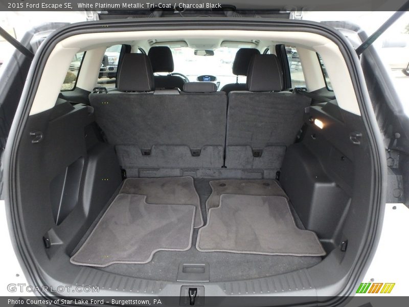 White Platinum Metallic Tri-Coat / Charcoal Black 2015 Ford Escape SE