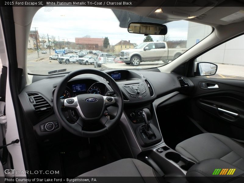 White Platinum Metallic Tri-Coat / Charcoal Black 2015 Ford Escape SE