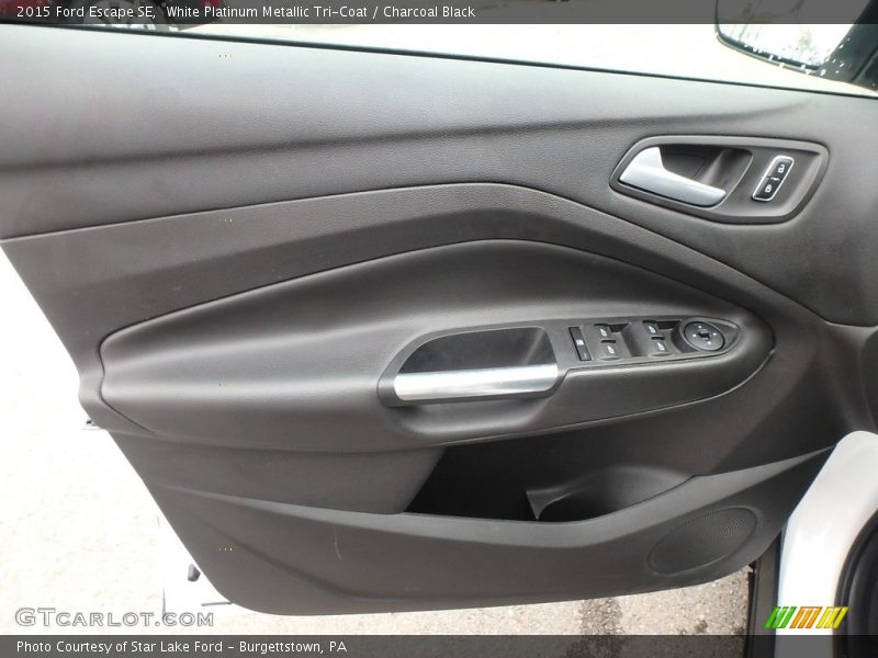 White Platinum Metallic Tri-Coat / Charcoal Black 2015 Ford Escape SE