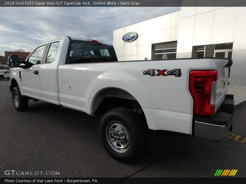 Oxford White / Earth Gray 2018 Ford F250 Super Duty XLT SuperCab 4x4