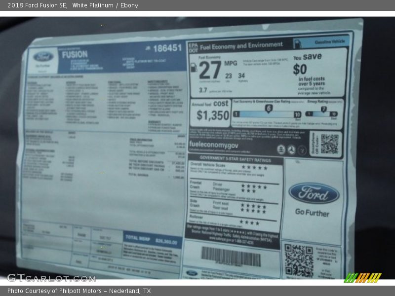 White Platinum / Ebony 2018 Ford Fusion SE