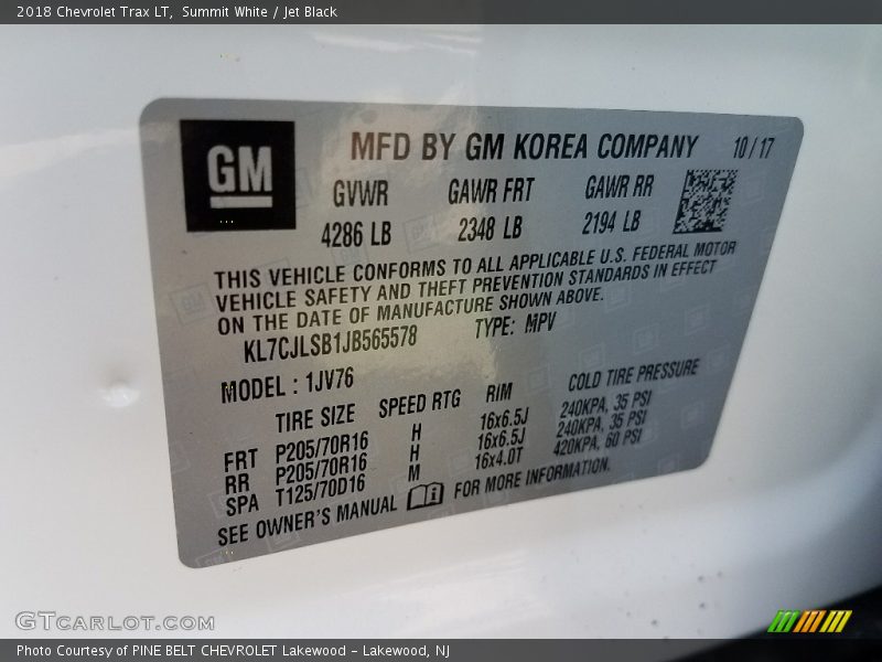Summit White / Jet Black 2018 Chevrolet Trax LT