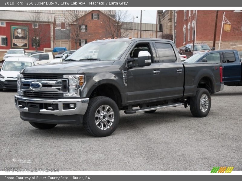 Magnetic / Earth Gray 2018 Ford F250 Super Duty XL Crew Cab 4x4
