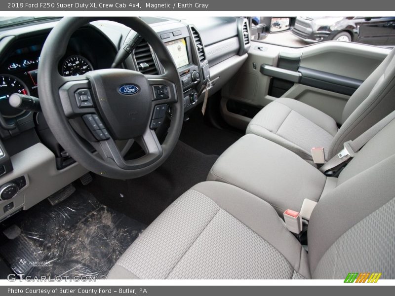 Magnetic / Earth Gray 2018 Ford F250 Super Duty XL Crew Cab 4x4