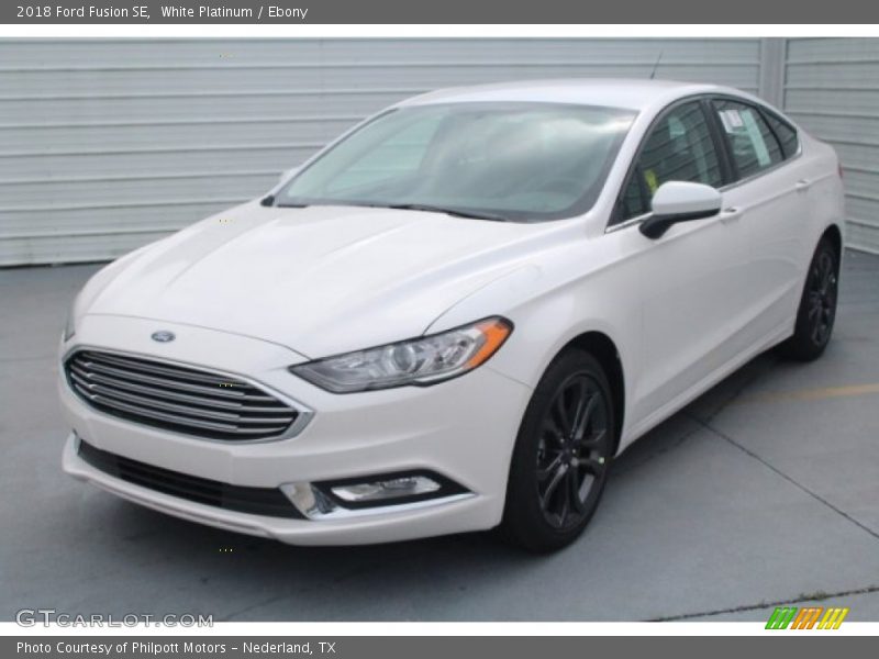 White Platinum / Ebony 2018 Ford Fusion SE