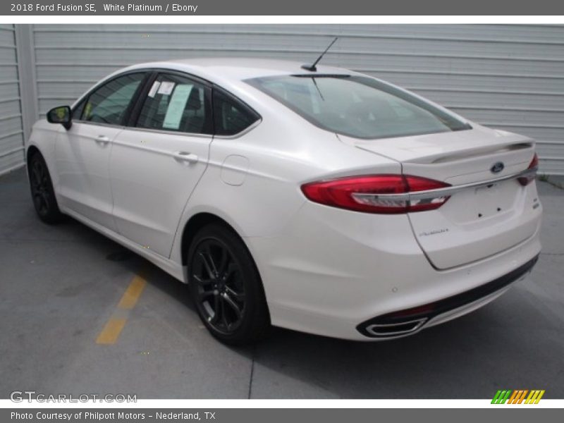 White Platinum / Ebony 2018 Ford Fusion SE