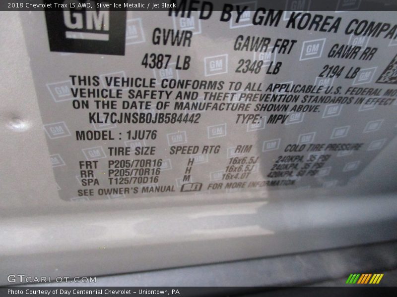 Silver Ice Metallic / Jet Black 2018 Chevrolet Trax LS AWD