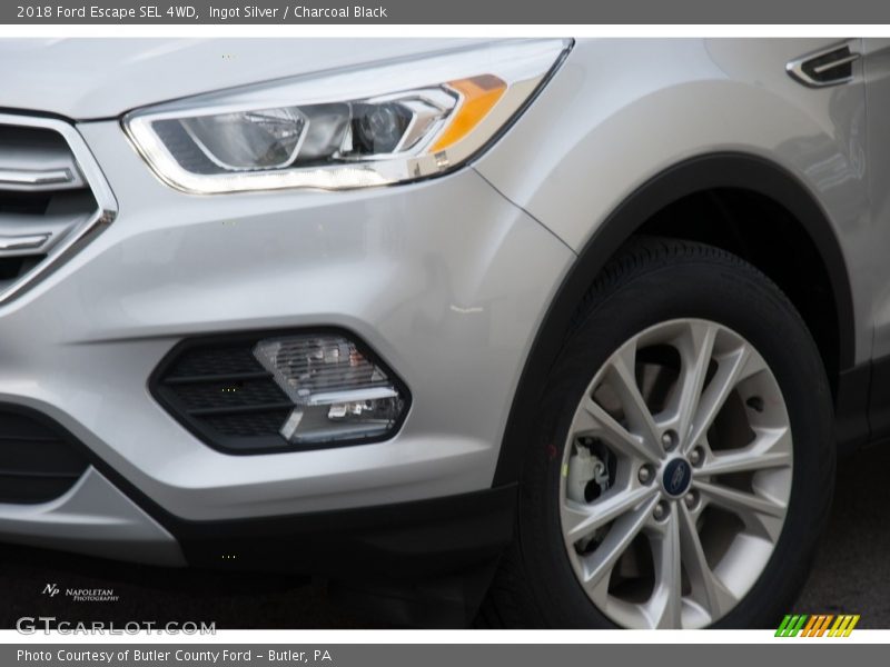 Ingot Silver / Charcoal Black 2018 Ford Escape SEL 4WD