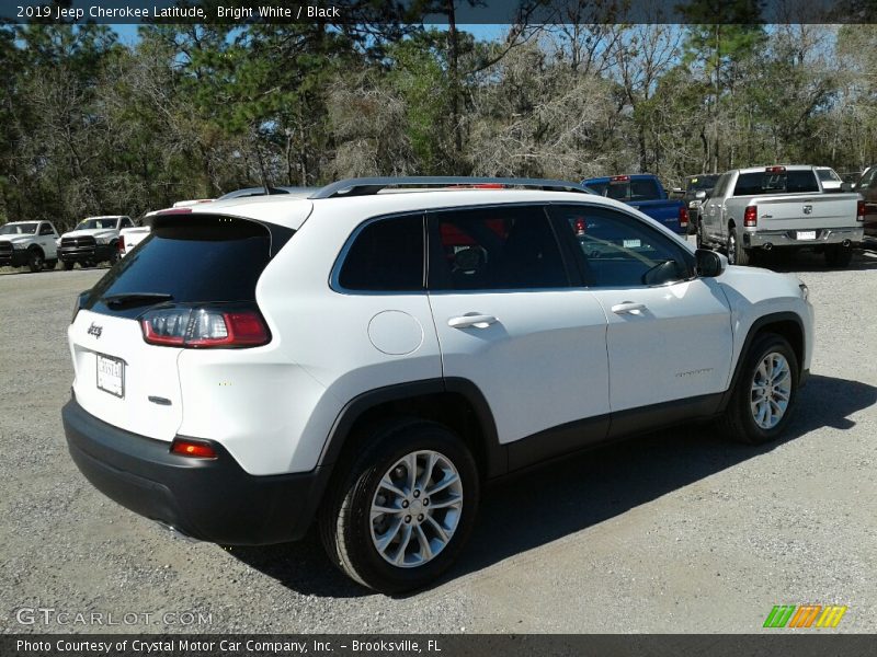Bright White / Black 2019 Jeep Cherokee Latitude