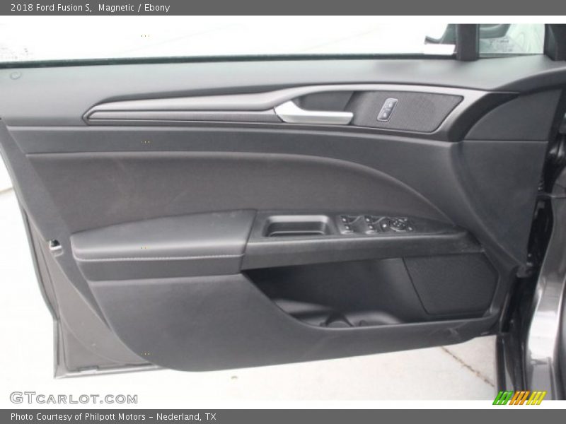 Magnetic / Ebony 2018 Ford Fusion S
