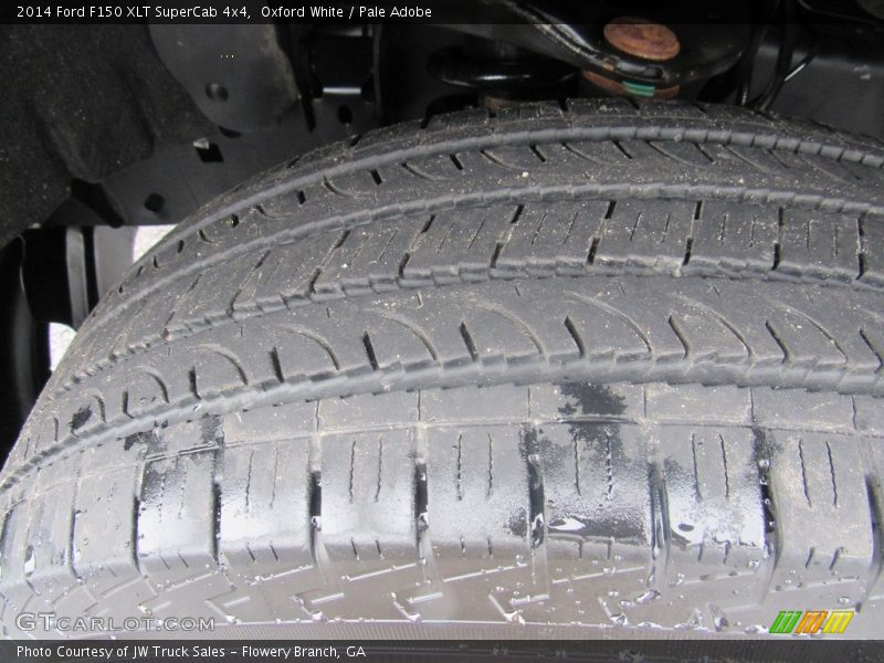 Oxford White / Pale Adobe 2014 Ford F150 XLT SuperCab 4x4