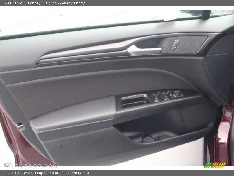 Burgundy Velvet / Ebony 2018 Ford Fusion SE