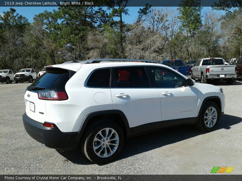 Bright White / Black 2019 Jeep Cherokee Latitude