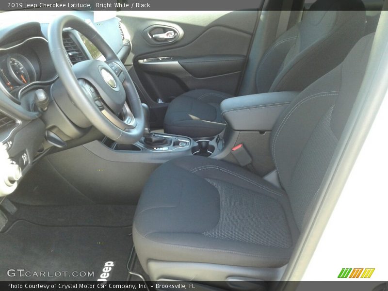 Bright White / Black 2019 Jeep Cherokee Latitude