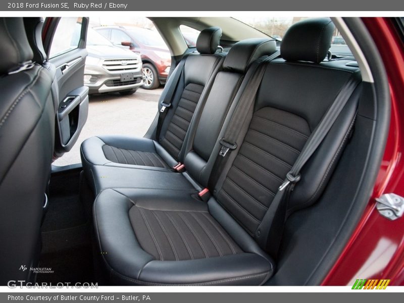 Ruby Red / Ebony 2018 Ford Fusion SE