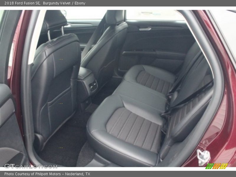 Burgundy Velvet / Ebony 2018 Ford Fusion SE