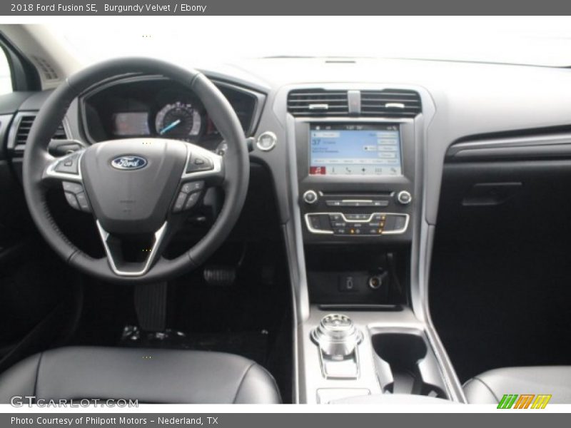 Burgundy Velvet / Ebony 2018 Ford Fusion SE