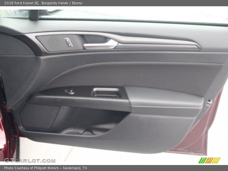 Burgundy Velvet / Ebony 2018 Ford Fusion SE