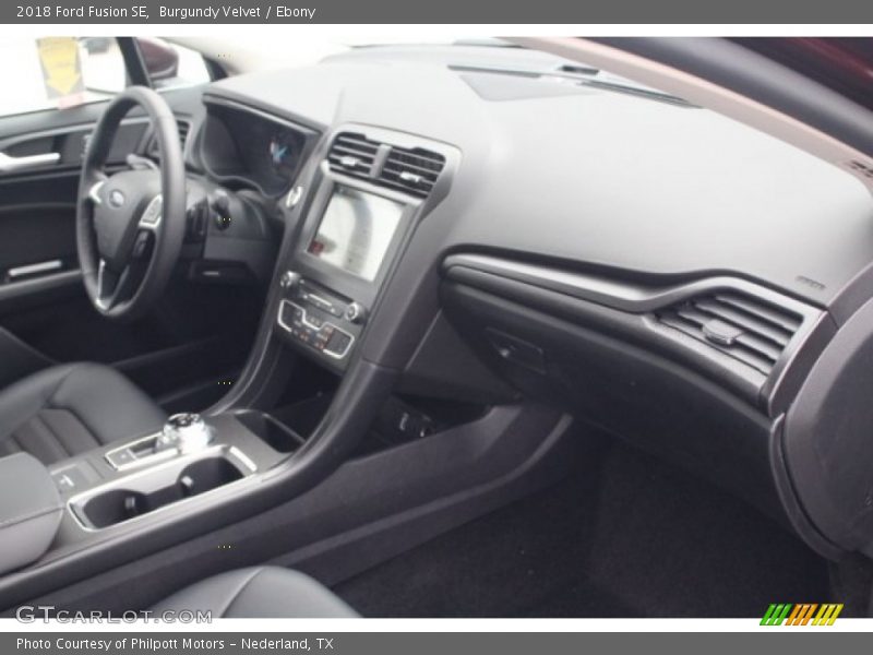 Burgundy Velvet / Ebony 2018 Ford Fusion SE