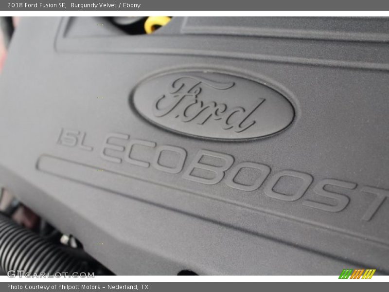 Burgundy Velvet / Ebony 2018 Ford Fusion SE