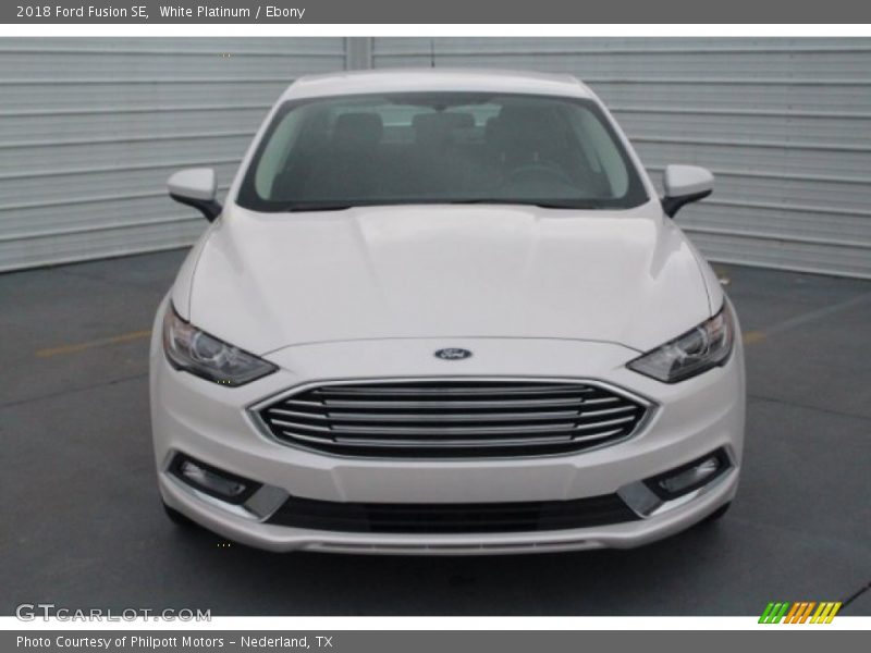 White Platinum / Ebony 2018 Ford Fusion SE