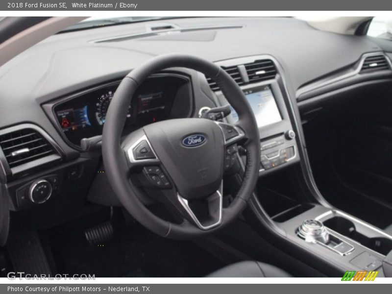 White Platinum / Ebony 2018 Ford Fusion SE