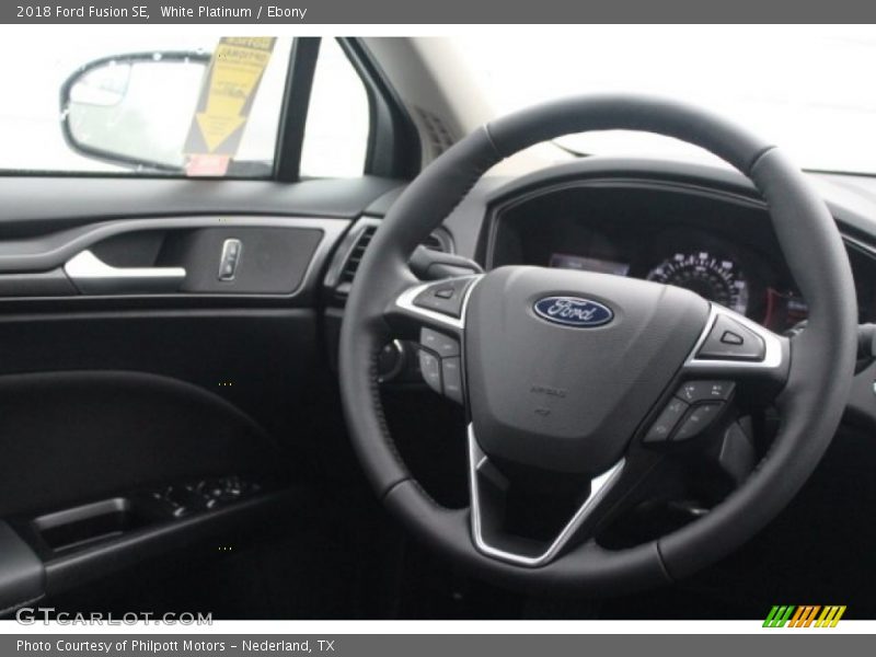 White Platinum / Ebony 2018 Ford Fusion SE