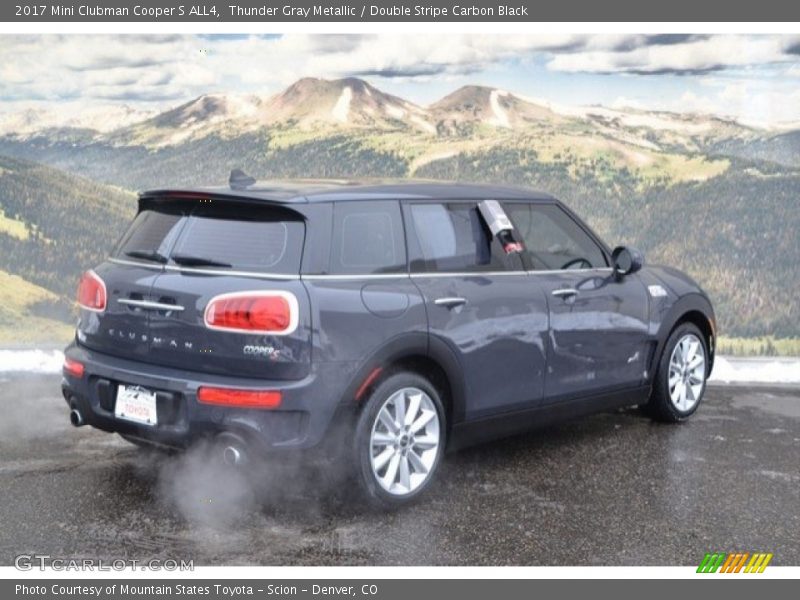 Thunder Gray Metallic / Double Stripe Carbon Black 2017 Mini Clubman Cooper S ALL4