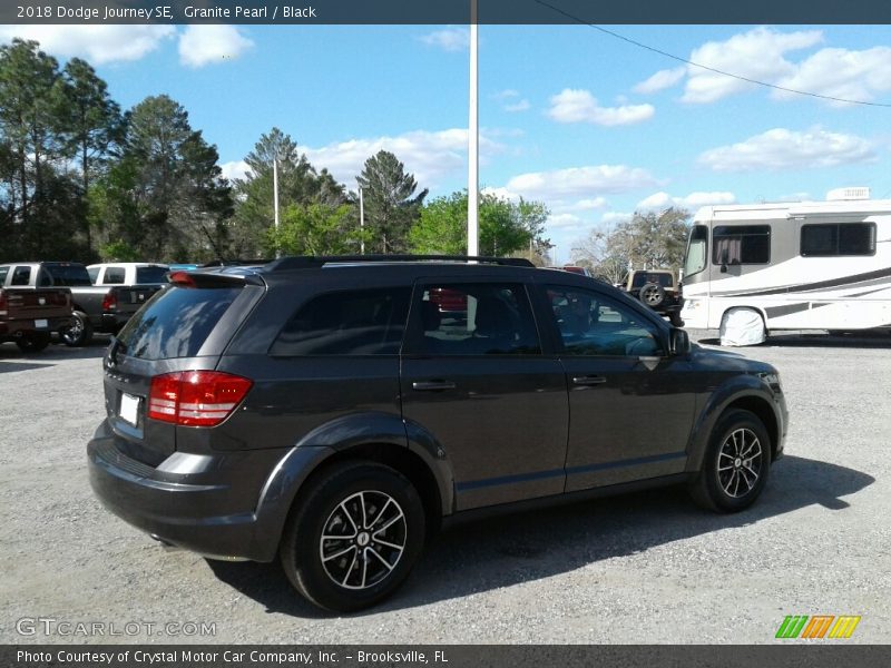 Granite Pearl / Black 2018 Dodge Journey SE
