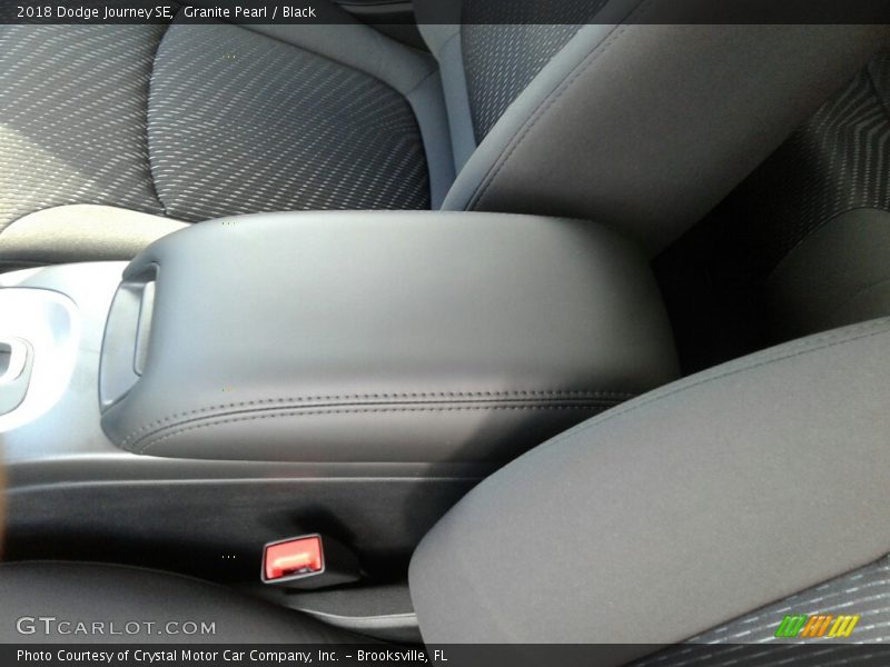 Granite Pearl / Black 2018 Dodge Journey SE