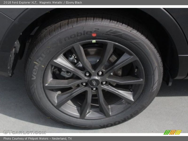 Magnetic Metallic / Ebony Black 2018 Ford Explorer XLT