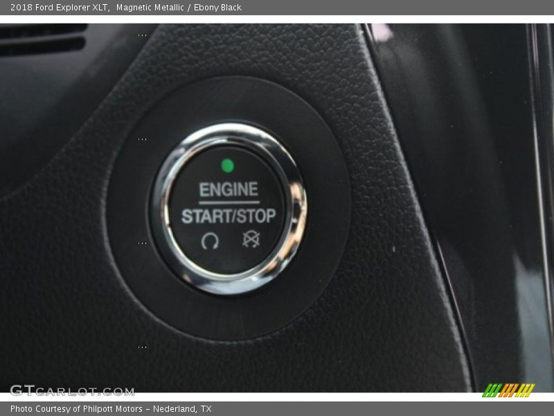 Magnetic Metallic / Ebony Black 2018 Ford Explorer XLT