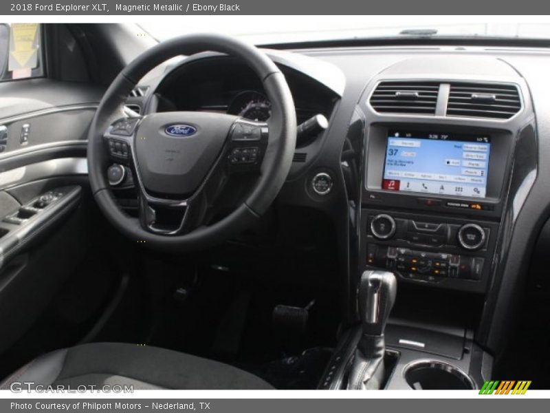 Magnetic Metallic / Ebony Black 2018 Ford Explorer XLT